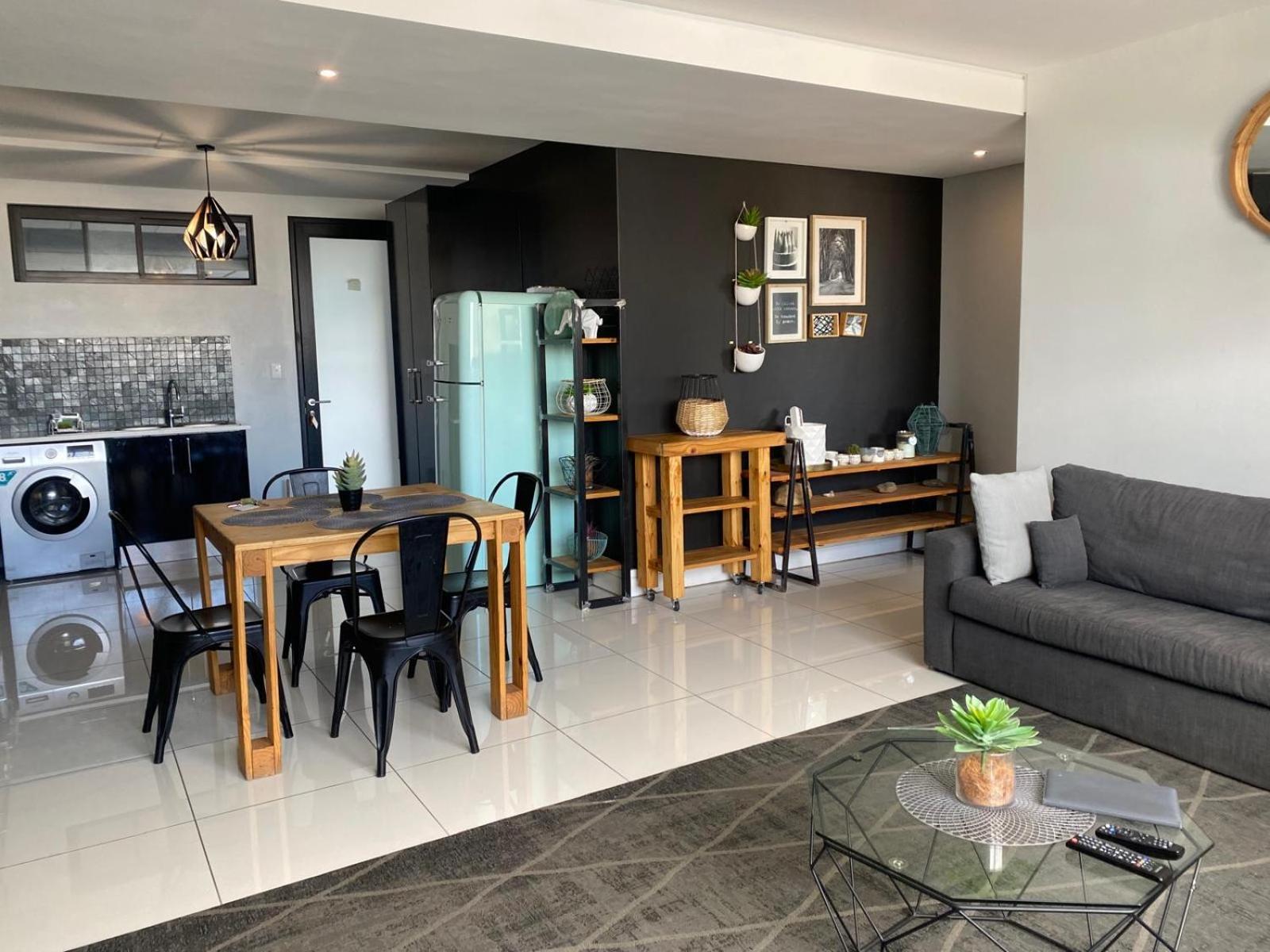 77 On Independence Apartments Βίντχουκ Εξωτερικό φωτογραφία